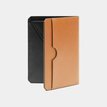 Pilot - The Passport Wallet, Vegetable Tanned Full Grain Leather