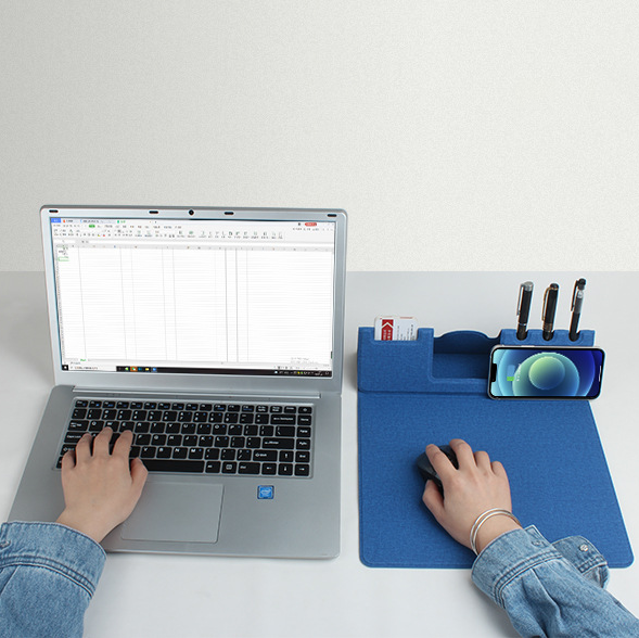 Foldable Wireless Charging Mouse Pad