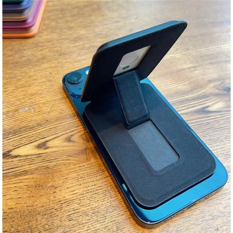 Foldable Magnetic Wallet Stand